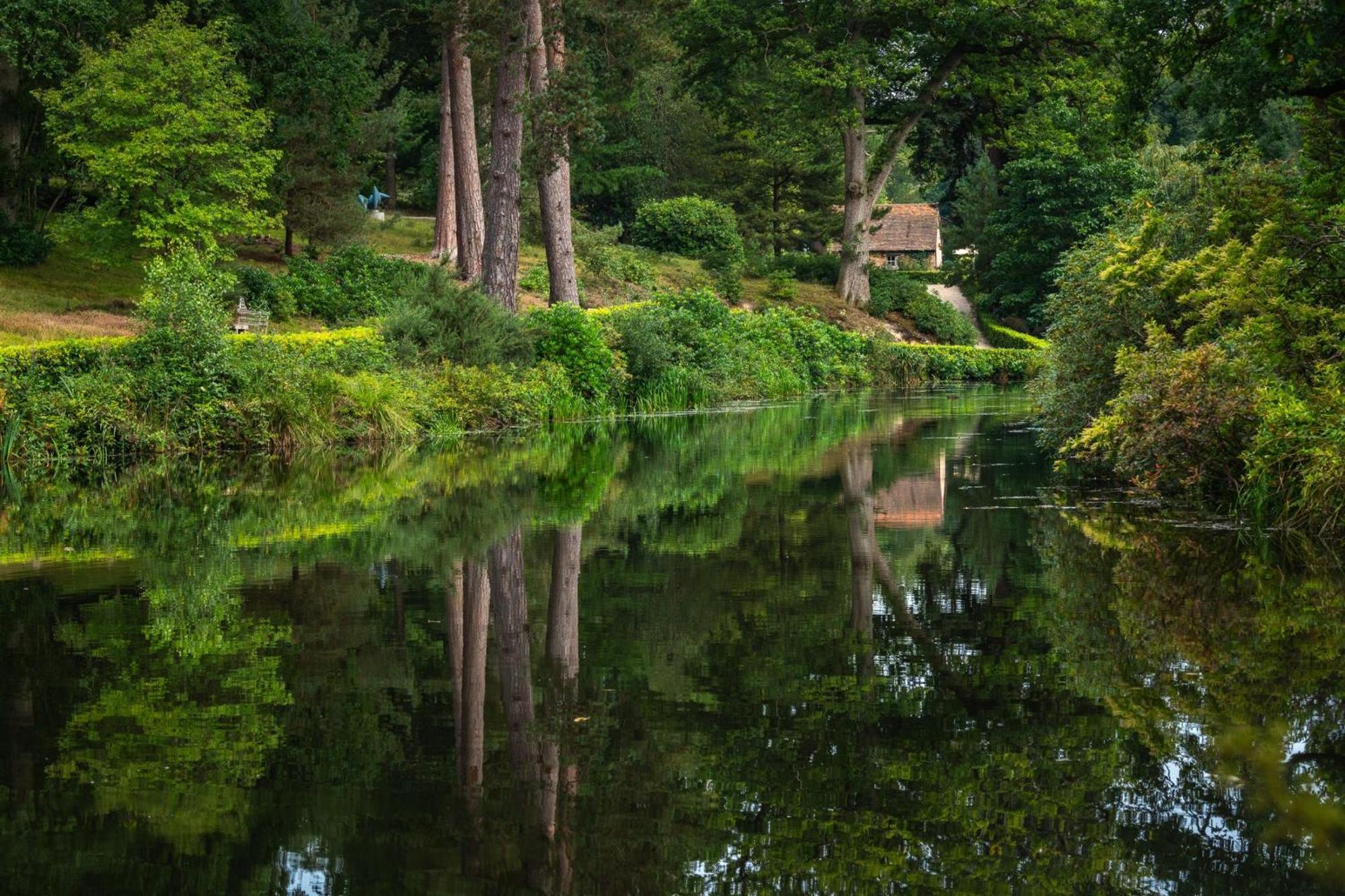 Leonardslee House At Leonardslee Lakes & Gardens Horsham Esterno foto